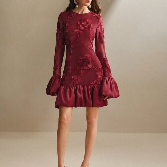 Burgundy Elegant Women's Embroidered Floral Bodycon Dress - Picture 3 of 8